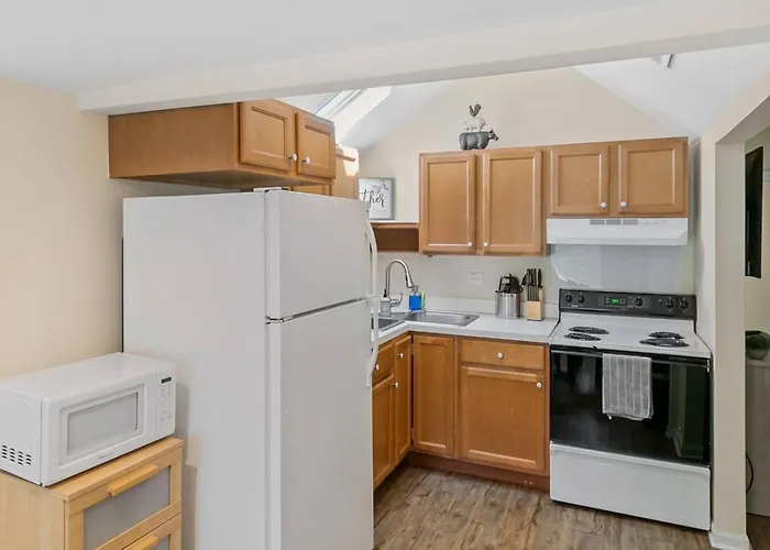 Ferienhaus With Heated Garage Near Naval Base *